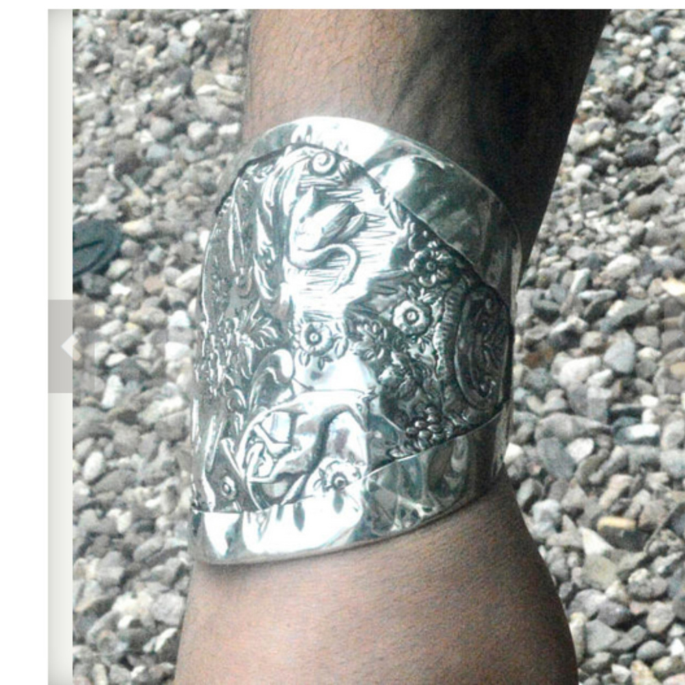 Heavy Mens Wide Sterling Silver Cuff Bracelet Dogs - Picture 3 of 8